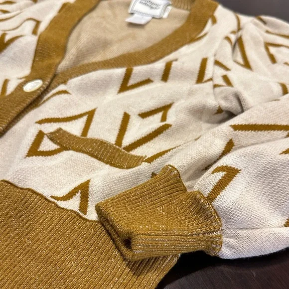 Autumn Adeigbo Tan and Cream Cardigan - Picture 4 of 6